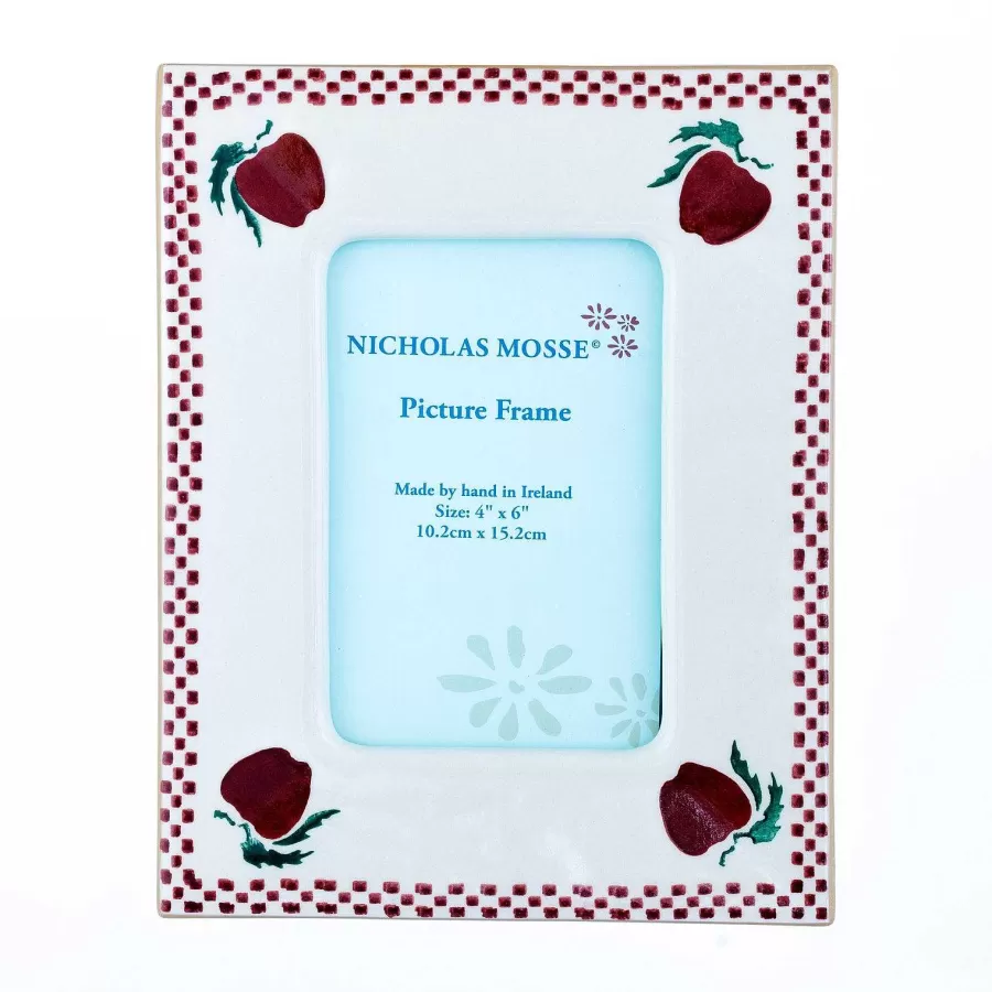 New In<Nicholas Mosse Frame Apple
